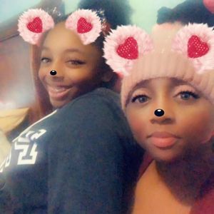 Meet your Posher, Monique